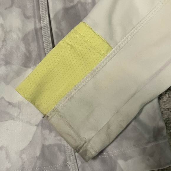 Mondetta Zip Up Sweater size large - Picture 3 of 6